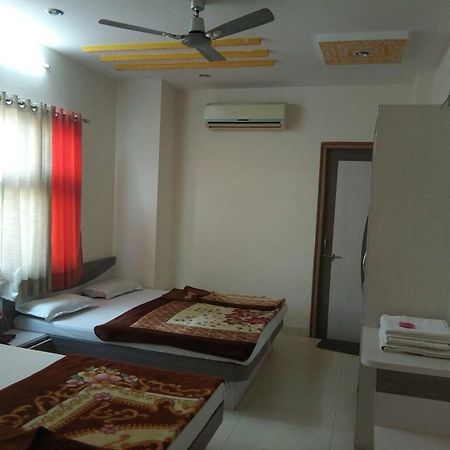 Hotel Sudarshan Nāthdwāra Exterior foto